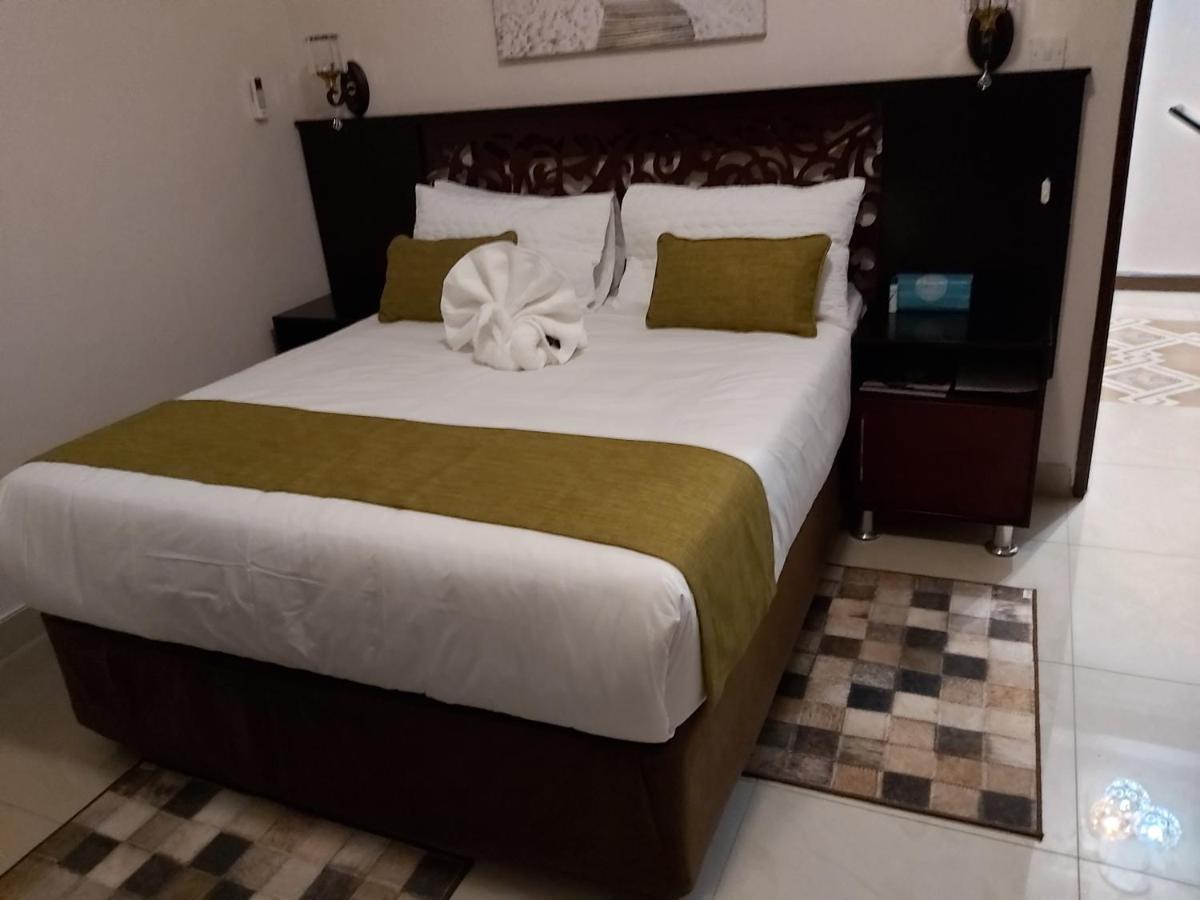 Top Stay Inn 卡萨内 外观 照片